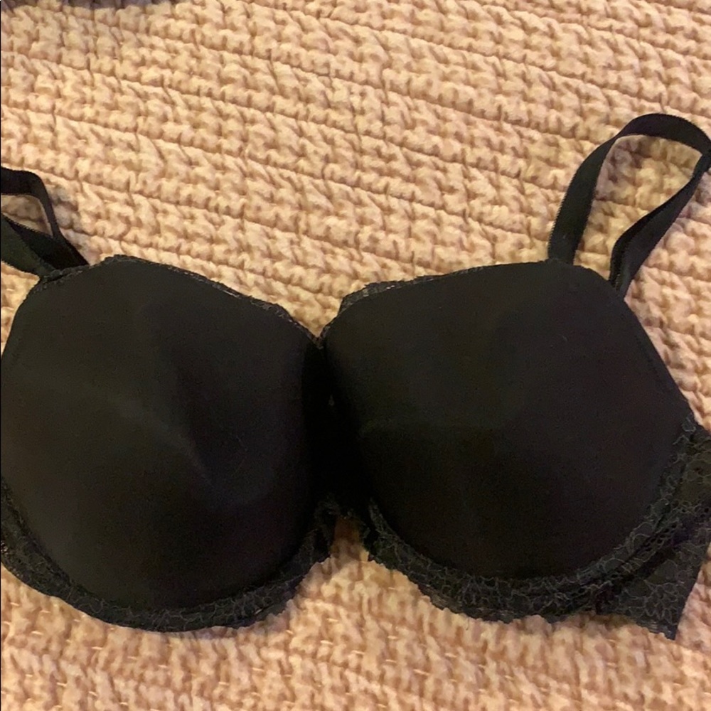 Lace accents Black Bra